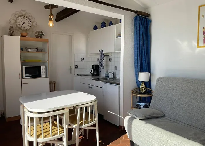 Апартаменти 010 Agathes 151 Агд